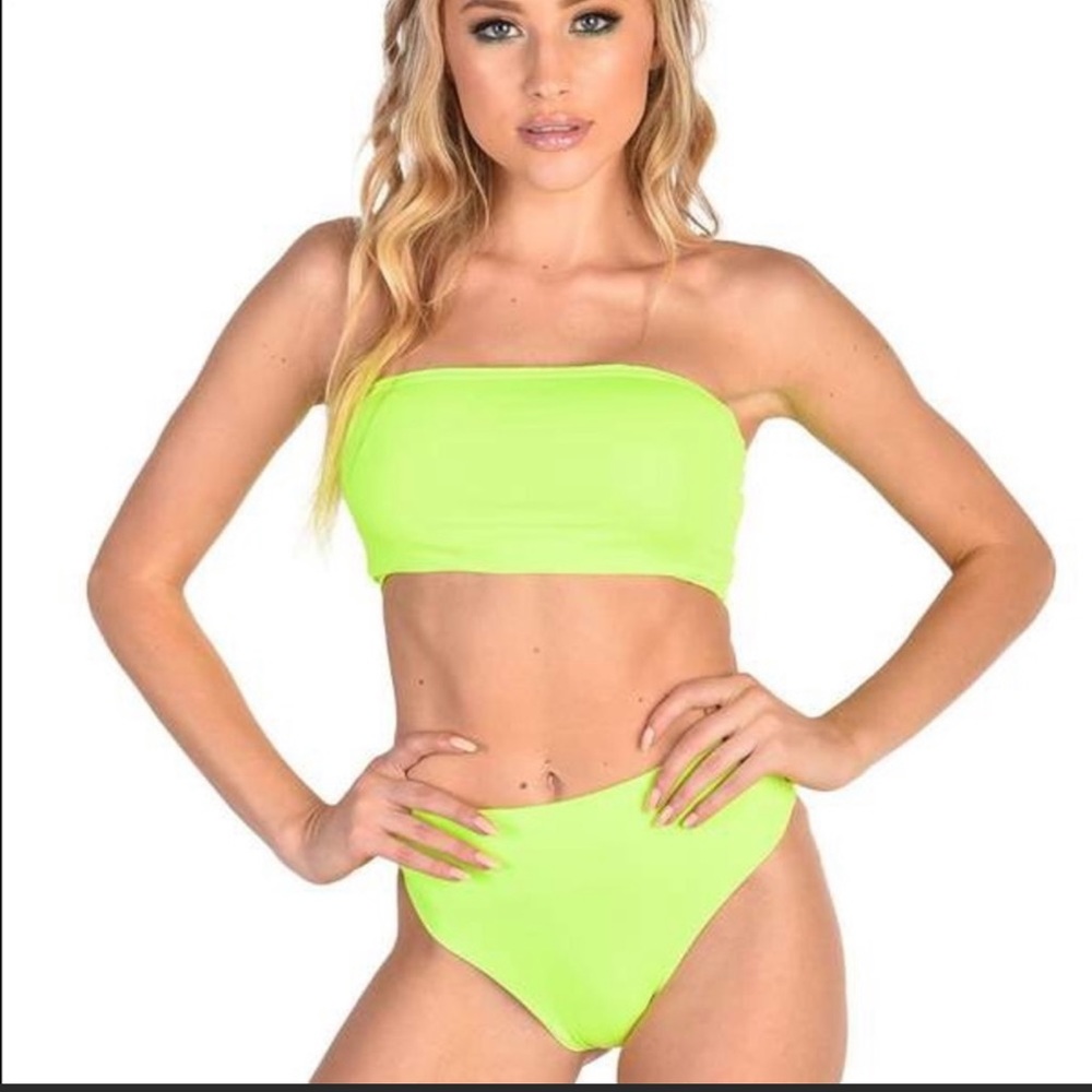 Iheartraves neon set